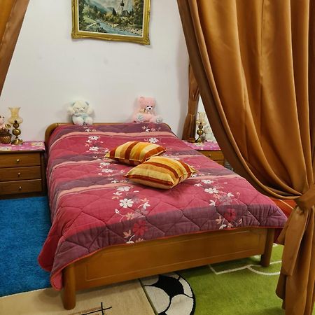 Villa George - Family Holidays Néa Mákri Zewnętrze zdjęcie