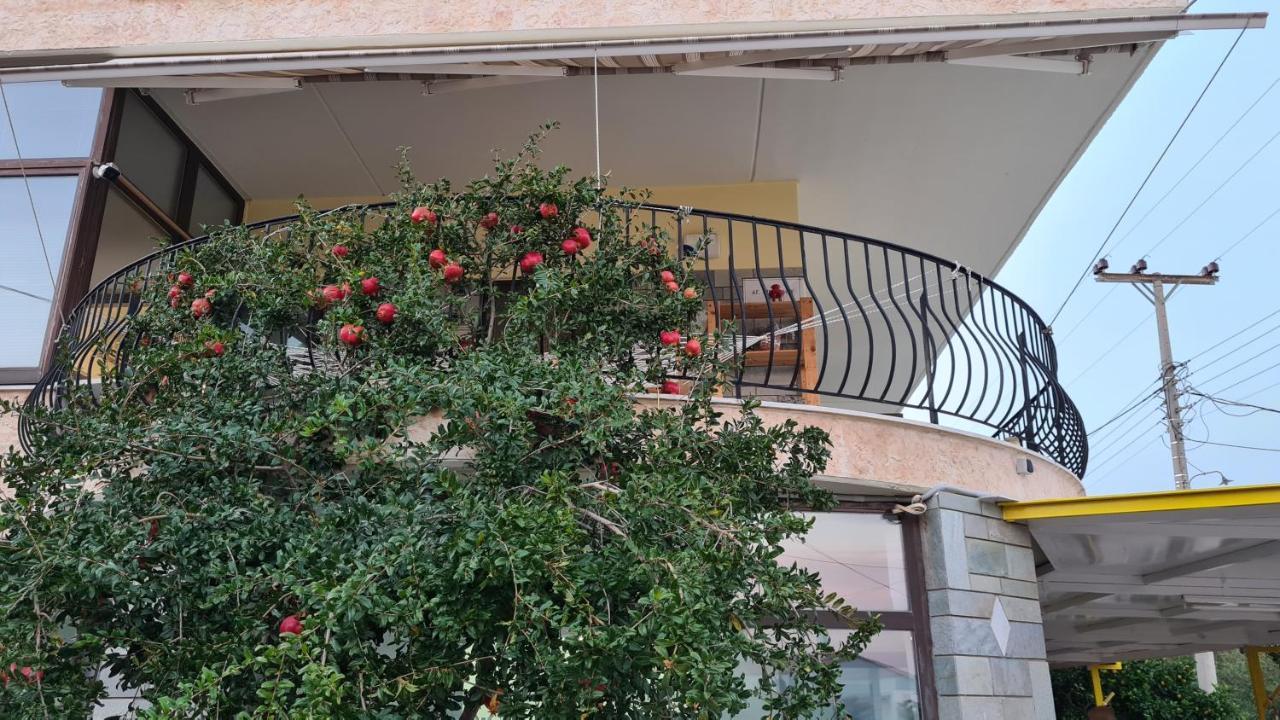 Villa George - Family Holidays Néa Mákri Zewnętrze zdjęcie